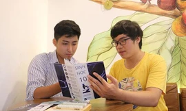 Nhóm bạn trẻ đến từ Đà Nẵng đã sáng chế ứng dụng Meta STEM - dạy học STEM qua các thí nghiệm mô phỏng trực tuyến.