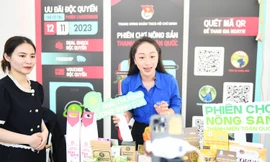 Giới thiệu nông sản thanh niên lên sàn thương mại điện tử