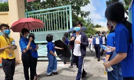 Trong bối cảnh cả nước đang chung tay chống dịch, kỳ thi tốt nghiệp THPT năm 2021 đã diễn ra an toàn và nghiêm túc.