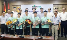 Bộ GD - ĐT chúc mừng thành tích của đội tuyển Việt Nam tham dự Olympic Vật lí quốc tế