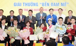 Những nhà khoa học trẻ 'truyền lửa' đam mê 