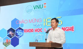 Các nhà khoa học là trụ cột vững chắc để xây dựng đại học nghiên cứu, đổi mới sáng tạo