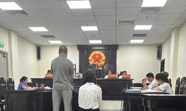 Vợ chồng cựu Giám đốc Cty CP cửa cuốn Úc - SmartDoor lĩnh án vì lừa đảo 