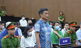 Cựu tổng cục trưởng khai 'giật mình' với túi quà sinh nhật có 500 triệu đồng
