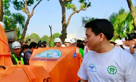 Ông Nguyễn Đức Chung giải trình gì về số tiền hàng tỷ đồng được biếu dịp Tết ?