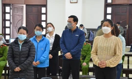 Nhóm cựu cán bộ Đại học Đông Đô.