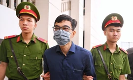 Xét xử ông Trịnh Văn Quyết: Dàn cựu lãnh đạo HOSE thừa nhận chỉ đạo cấp dưới 'làm nhanh' hồ sơ