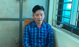 Khởi tố đối tượng dùng dao đe dọa, bắt cán bộ Sở TN&MT quỳ gối ngoài sân 