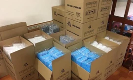 Giả công an lừa bán khẩu trang rồi cùng tình nhân vào nhà nghỉ đếm tiền