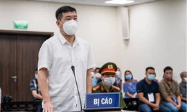 Cựu Đại tá Phùng Anh Lê bị tuyên phạt 7 năm 6 tháng tù