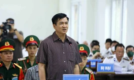 An ninh thắt chặt tại phiên tòa xét xử 5 cựu tướng lĩnh Cảnh sát biển