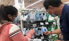 Siêu thị vải kháng khuẩn được nhiều người dân tìm mua