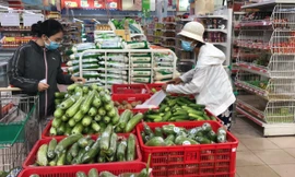 Nhiều siêu thị tại TPHCM thông báo đóng cửa trước 18 giờ từ ngày 26/7