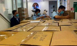 Phát hiện hàng ngàn mỹ phẩm ngoại trong ngôi nhà 'nội bất xuất, ngoại bất nhập'