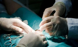 Hút thai ở phòng khám tư, người phụ nữ xuất huyết tử cung