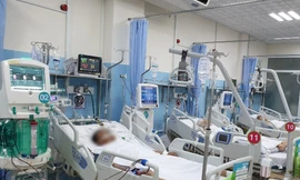 Nhiều bệnh nhân viêm tụy do bia rượu phải lọc máu tại BV Bình Dân (ảnh: BVCC)