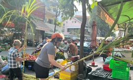 'Phương tiện' đưa ông Táo về trời đắt khách, mua không cần trả giá 