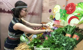 Đặc sản vùng miền đổ bộ Sài Gòn