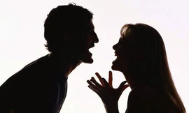 Trục trặc tình cảm, cô gái đâm người yêu thủng tim phổi