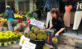 Sầu riêng đang về nhiều tại TPHCM, giá chỉ từ 60.000-80.000 đồng/kg
