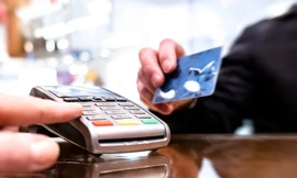 Vụ vay 8,5 triệu 'ôm nợ' 8,8 tỷ đồng: Phân biệt loại thẻ, trách nhiệm ngân hàng