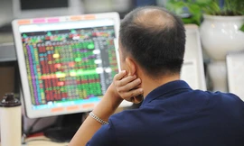 Đón 'mưa tiền' 1 tỷ USD, cổ phiếu của bầu Đức 'nổi sóng'