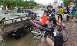 Dịch vụ sửa xe hốt bạc mùa ngập nước