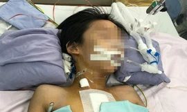 Bệnh nhi thủng tim đã tỉnh táo (ảnh: BVCC)