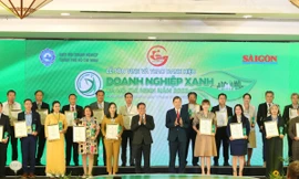 'Giấy thông hành' nào cho hàng Việt ra thế giới?