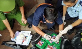 Cocain ngụy trang tinh vi trong container phế liệu