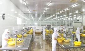 Nhiều doanh nghiệp "đỏ mắt" tìm lao động để phục hồi sản xuất