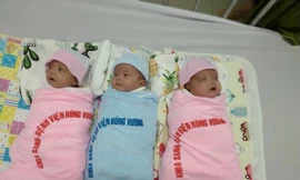 Ca sinh ba non tháng được BV Hùng Vương cứu sống thành công