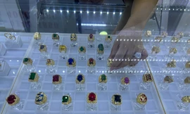 Nhiều tiệm vàng ở TPHCM nơm nớp lo bị 'sờ gáy'