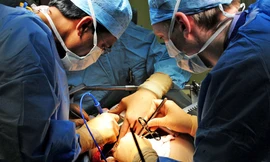 Nhiều người không chịu phẫu thuật vì sợ tế bào ung thư phát triển nhanh