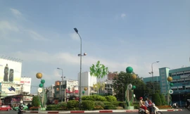 Đường phố Sài Gòn thông thoáng sáng mùng 1 tết