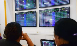 Nhà đầu tư kỳ vọng Vn-Index lập đỉnh 1.000 điểm trong phiên cuối cùng của tháng 8