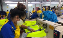 TPHCM khẩn trương tìm lao động để phục hồi sản xuất (ảnh: U.P)