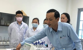 Ông Cao Văn Tuấn giới thiệu "đứa con tinh thần" trong mùa dịch bệnh