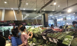 Nhiều mặt hàng thịt, rau củ giảm giá hỗ trợ người mua