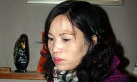 Sinh con thứ 3, từ cô giáo thành ... lao công