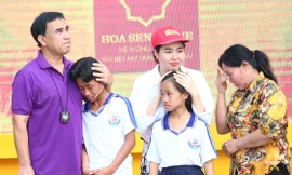 MC Quyền Linh bật khóc nhắc về tuổi thơ cơ cực, từng bỏ học để nhường em đến lớp