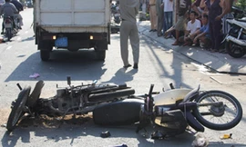 Tai nạn liên hoàn, một phụ nữ chết thảm trước cổng nhà