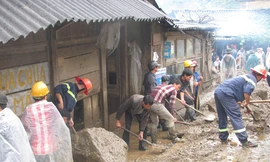 Cận cảnh tan hoang từ tâm lũ Sapa