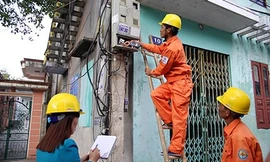 Lãnh đạo EVN cho hay, đã bổ sung thêm 2 bước trong quy trình ghi chỉ số điện nhằm hạn chế các sai sót. Ngành điện cũng xử lý nghiêm các trường hợp vi phạm quy định