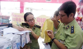 Lực lượng quản lý thị trường kiểm tra chuỗi siêu thị Con Cưng