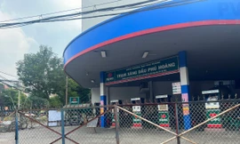 Tịch thu giấy phép của 2 thương nhân phân phối xăng dầu