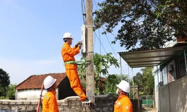 Nóng: EVN được điều chỉnh giá điện 3 tháng một lần 
