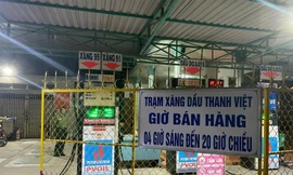 Nhiều doanh nghiệp bán lẻ khóc ròng vì đang chịu nhiều bất cập trong điều hành, mỗi lít xăng dầu bán ra bị lỗ hơn 1.000 đồng/lít