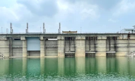 Nhiều hồ thủy điện vượt mực nước chết, việc cấp điện sẽ ra sao?