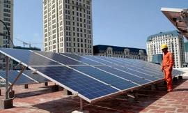 Từ 22/5/2020, giá mua điện mặt trời áp mái giảm xuống còn 1.943 đồng/kWh